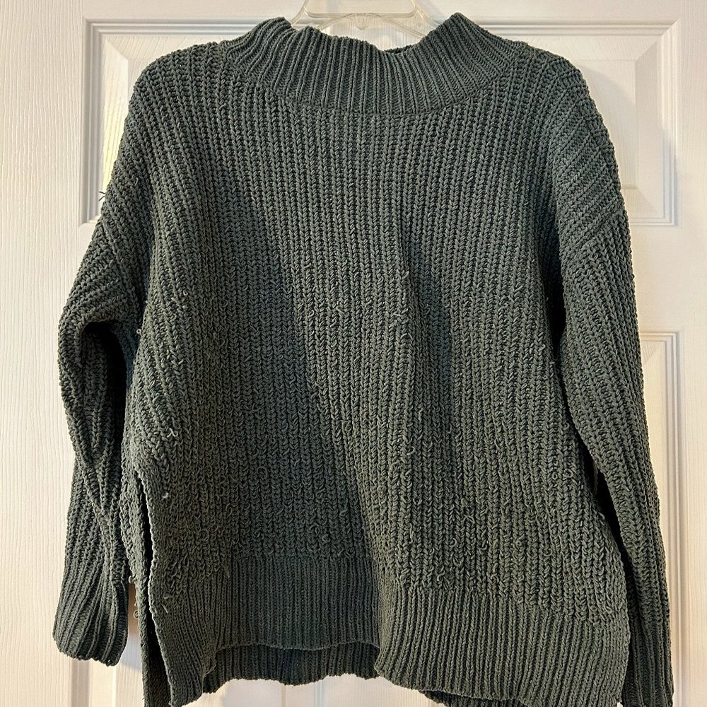 Aerie Forest Green Mock Neck Crochet Sweater with High Slits Size Small